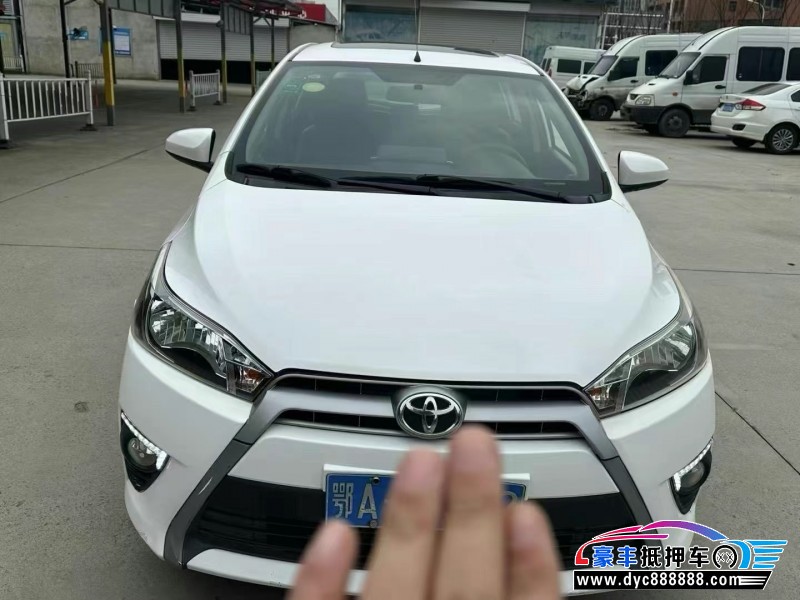 16年丰田YARiS L 致炫轿车抵押车出售