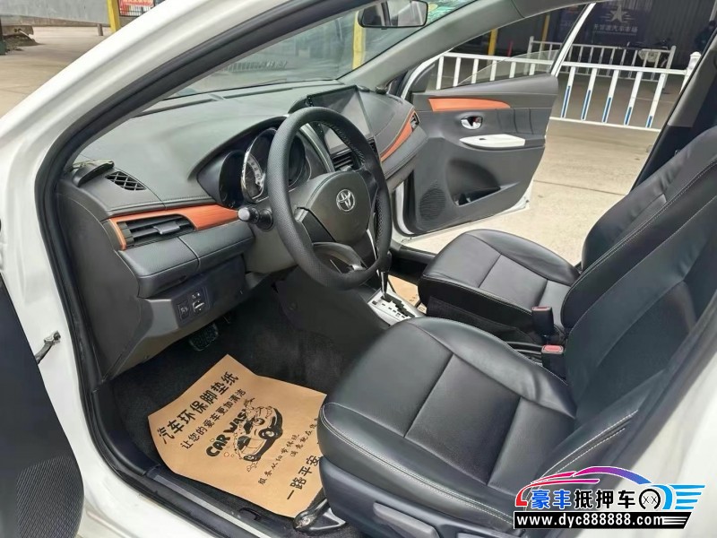 16年丰田YARiS L 致炫轿车抵押车出售