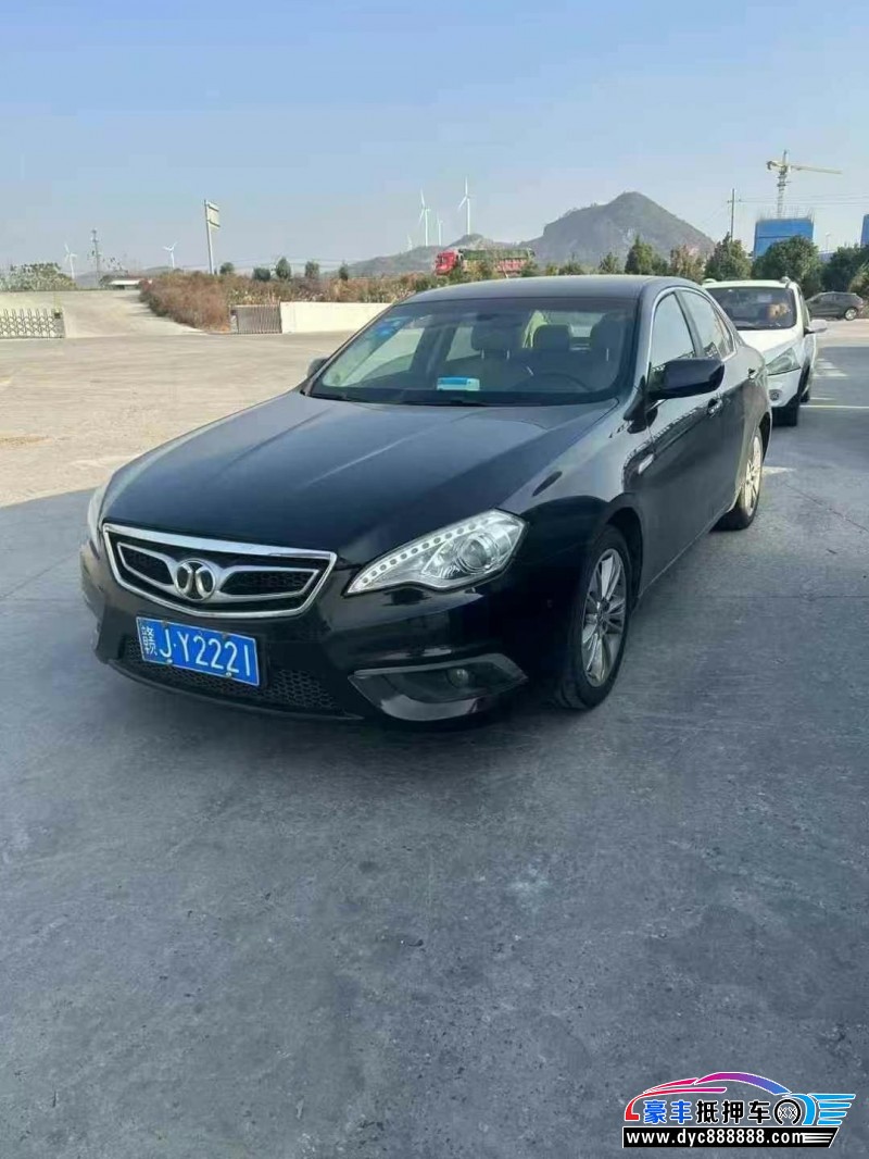 16年北汽绅宝D70轿车抵押车出售