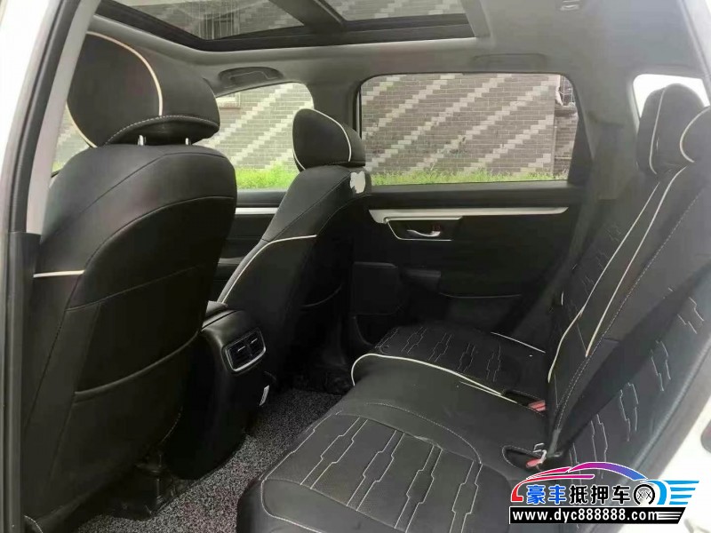 17年本田CR-V轿车抵押车出售