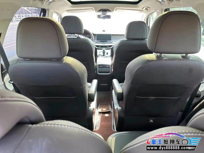 20年吉利嘉际轿车抵押车出售