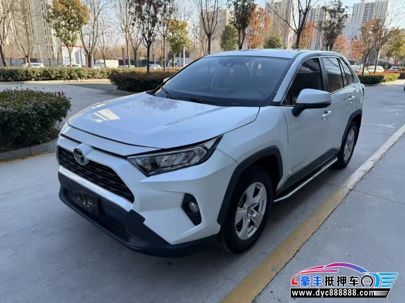 22年丰田RAV4轿车抵押车出售