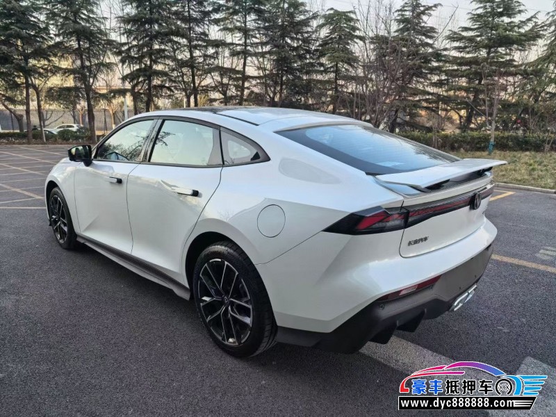 25年长安长安UNI轿车抵押车出售