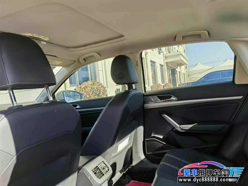 18年大众朗逸轿车抵押车出售