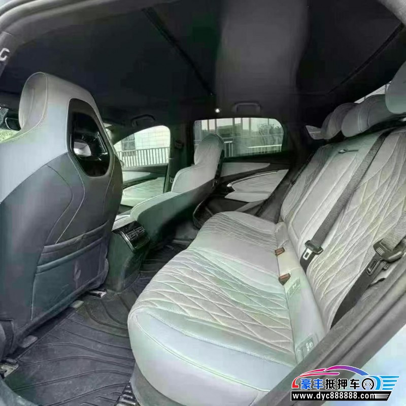 23年比亚迪海豹轿车抵押车出售