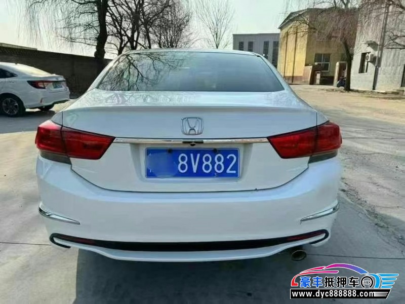 17年本田思铂睿轿车抵押车出售