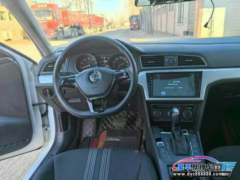 18年大众凌渡轿车抵押车出售