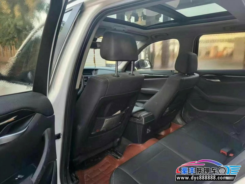 15年宝马X1轿车抵押车出售