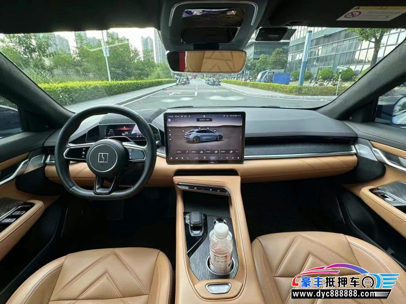 22年极氪001轿车抵押车出售