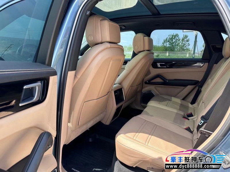 19年保时捷卡宴轿车抵押车出售