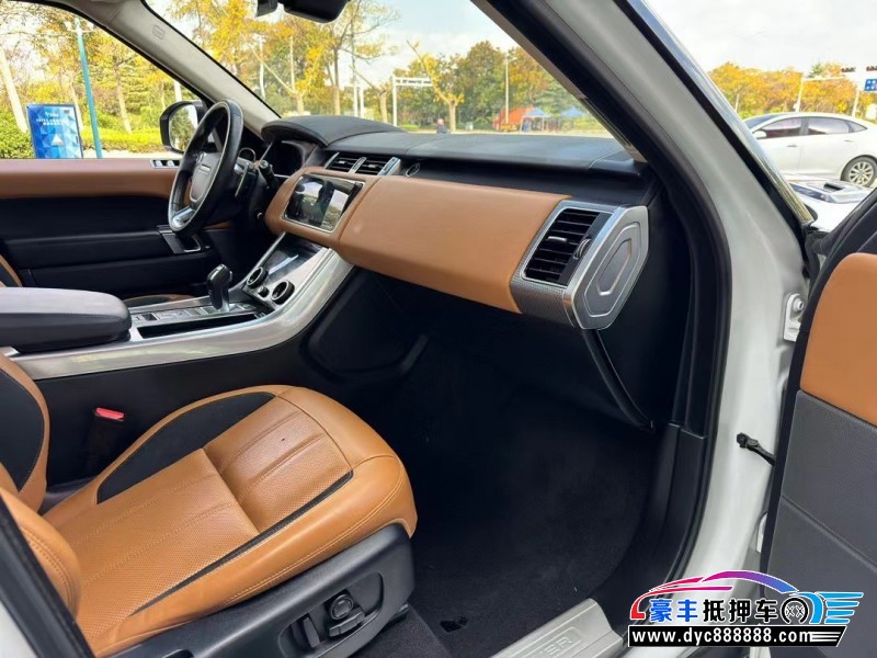 19年路虎揽胜运动版轿车抵押车出售