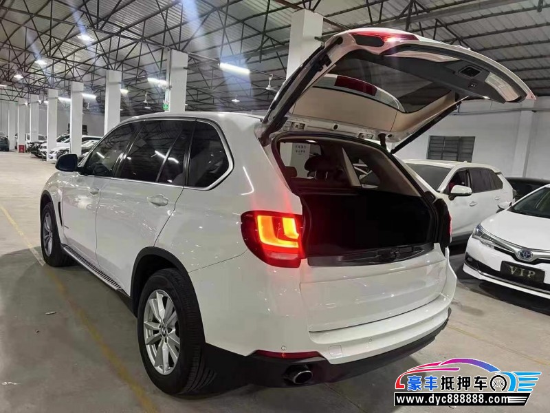 16年宝马X5轿车抵押车出售