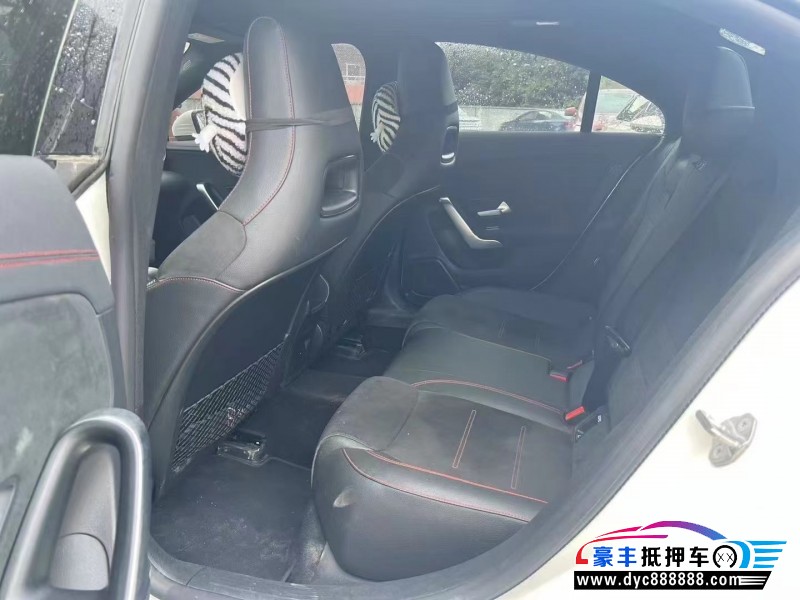 21年奔驰CLA轿车抵押车出售