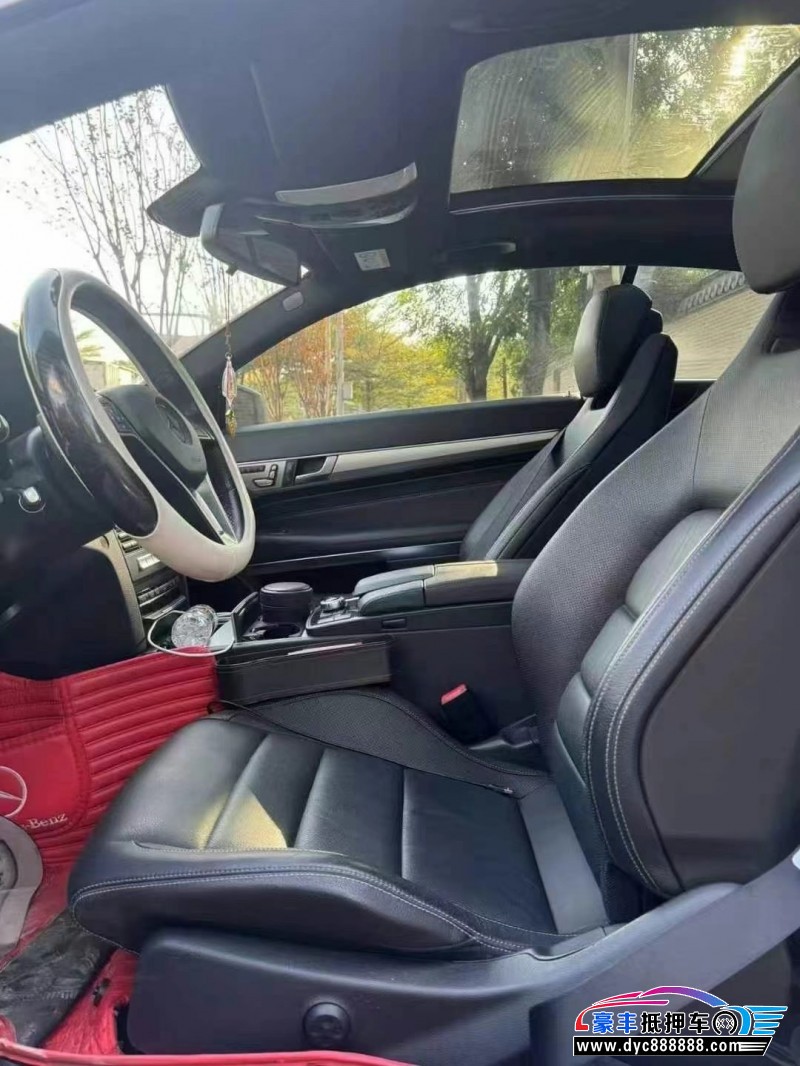 15年奔驰E轿车抵押车出售