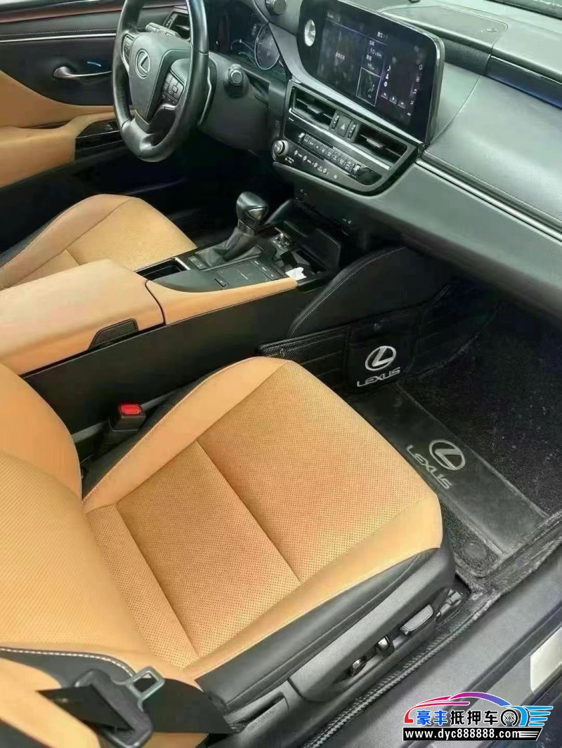 22年雷克萨斯ES轿车抵押车出售