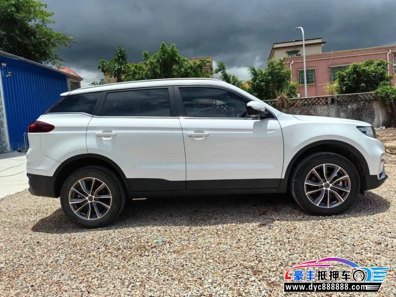 21年吉利博越轿车抵押车出售