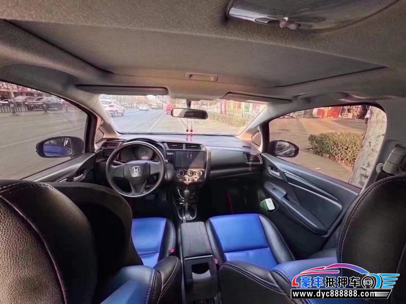 18年本田飞度轿车抵押车出售