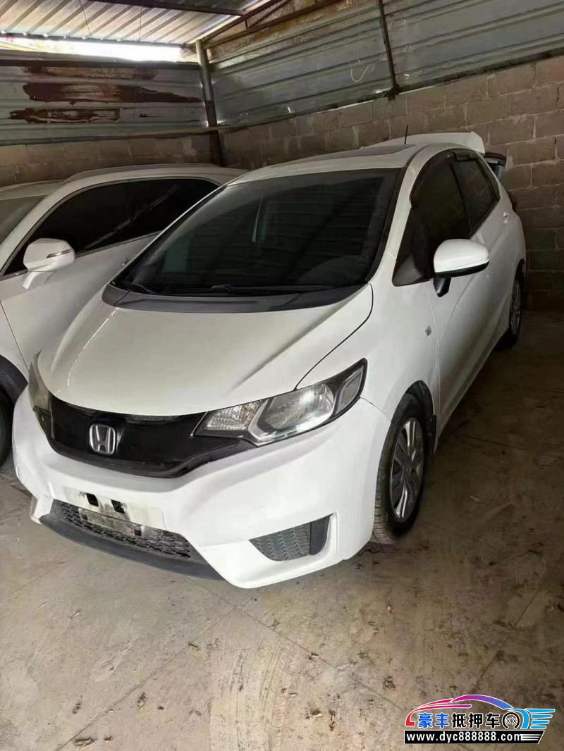 16年本田飞度轿车抵押车出售
