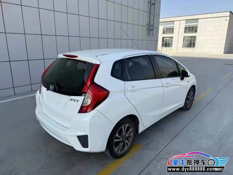 16年本田飞度轿车抵押车出售