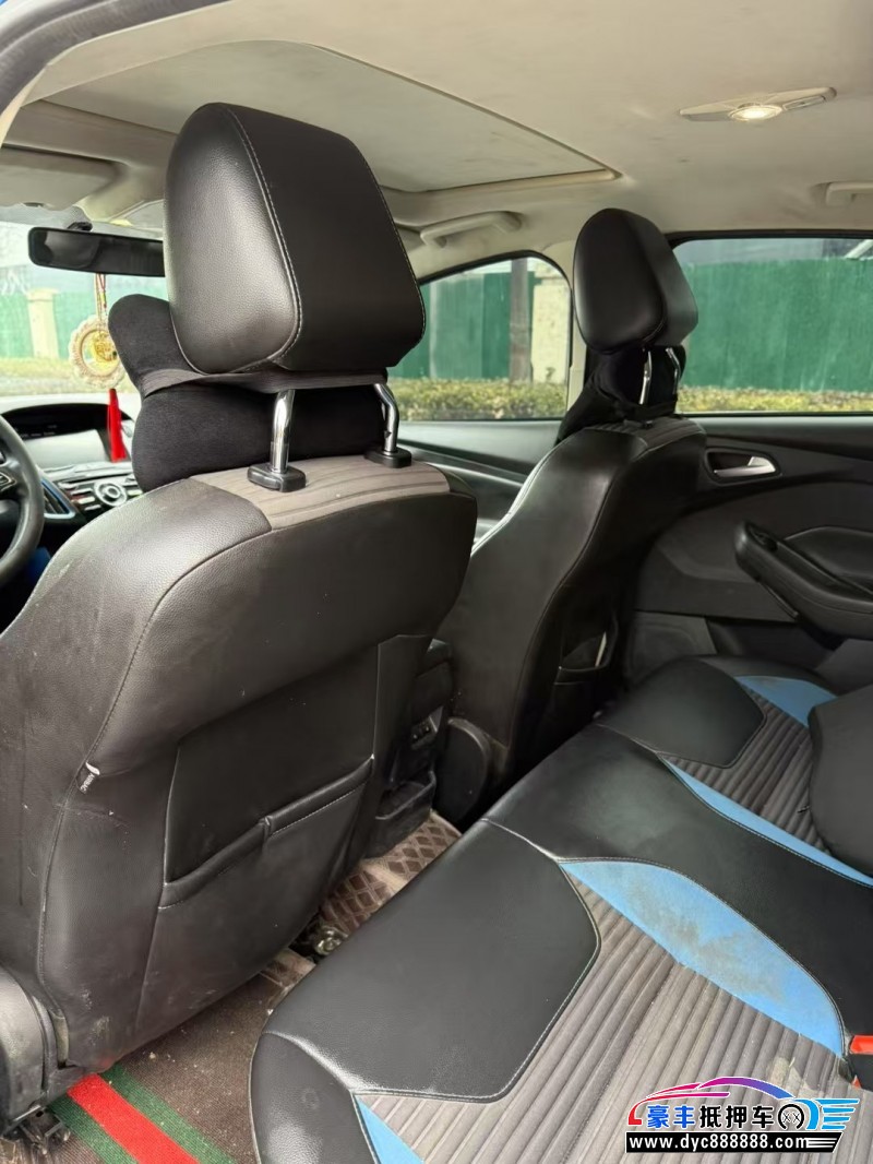 20年福特福克斯轿车抵押车出售