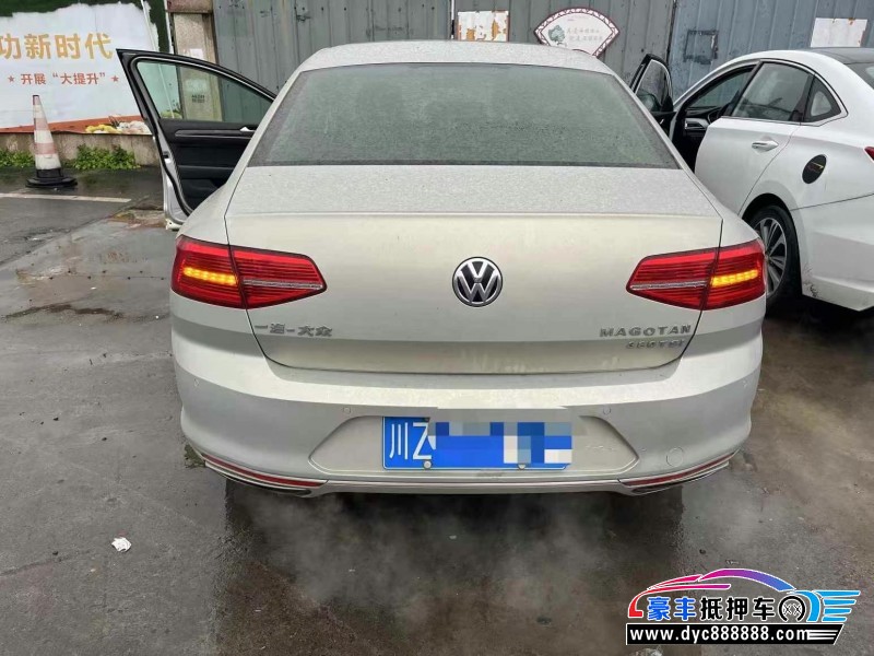 18年大众迈腾轿车抵押车出售