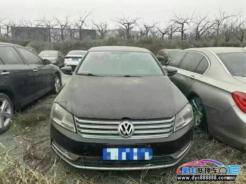 13年大众迈腾轿车抵押车出售