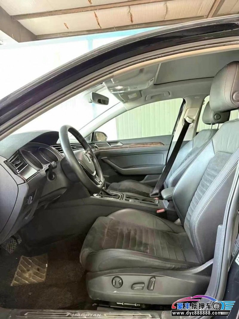 18年大众迈腾轿车抵押车出售