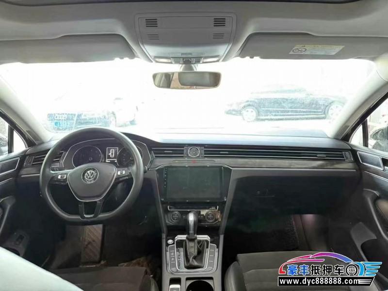 18年大众迈腾轿车抵押车出售