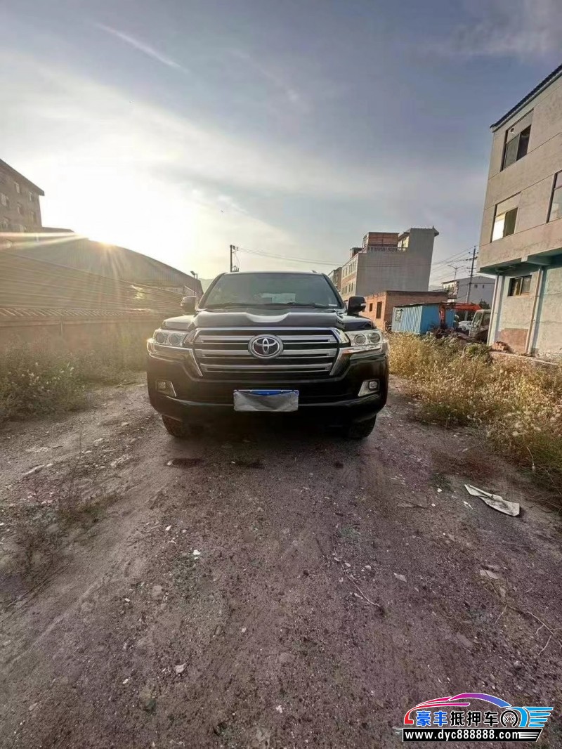 15年丰田兰德酷路泽（陆巡）轿车抵押车出售