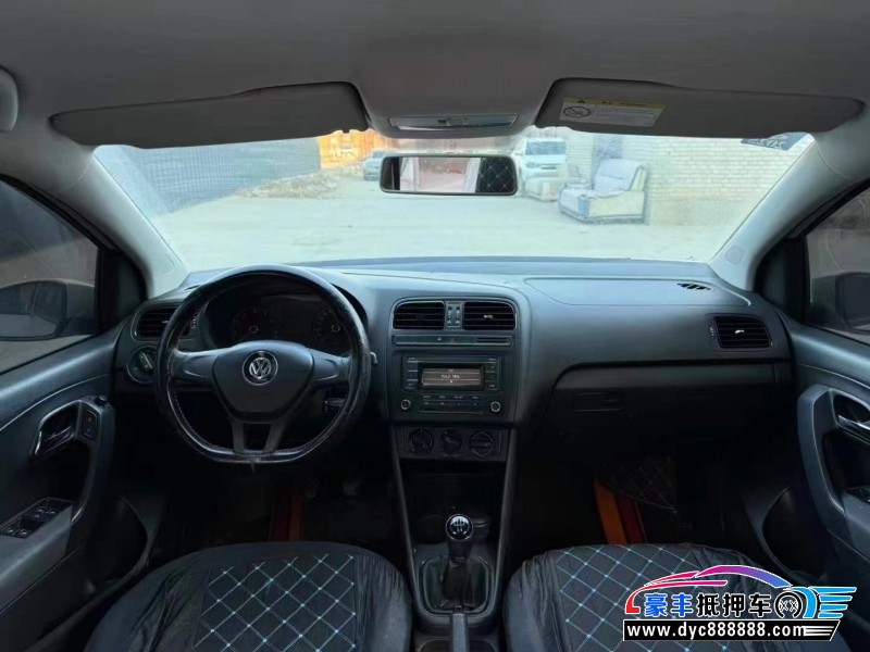 15年大众polo轿车抵押车出售