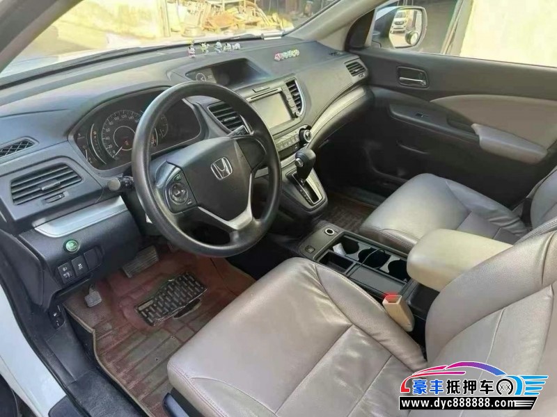 16年本田CR-V轿车抵押车出售