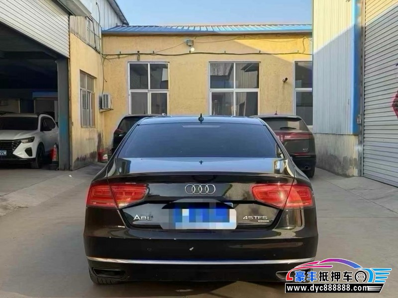 12年奥迪A8轿车抵押车出售