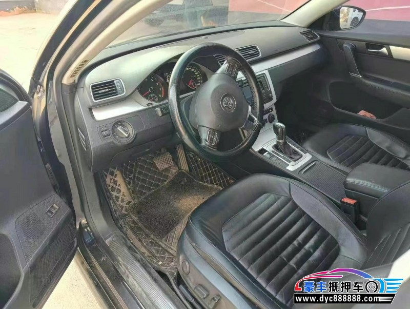 16年大众迈腾轿车抵押车出售