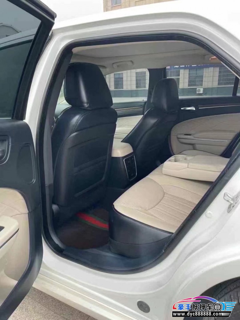 16年克莱斯勒300C轿车抵押车出售