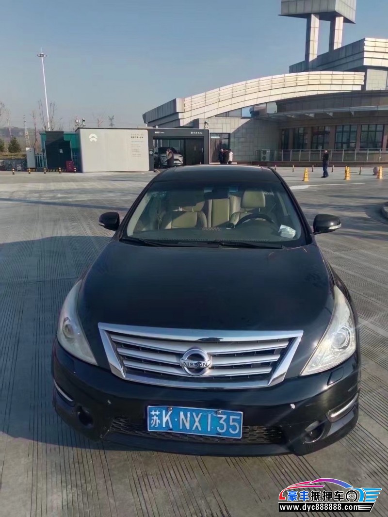 12年日产天籁轿车抵押车出售