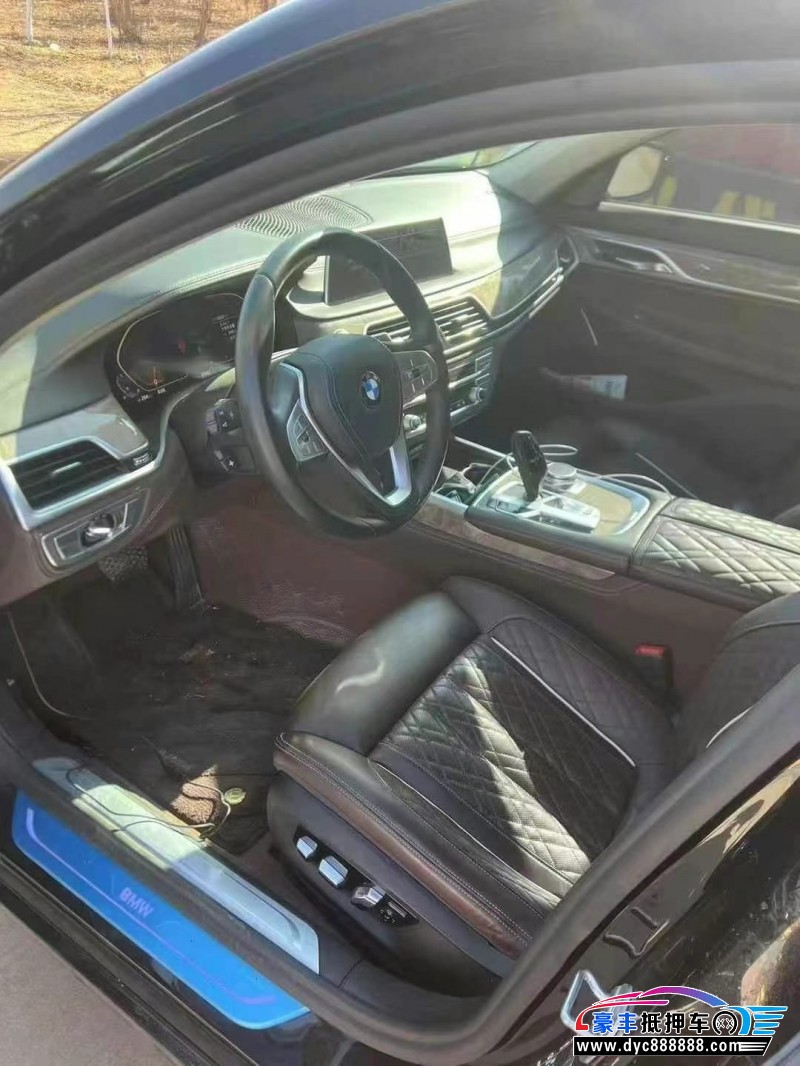 22年宝马7系轿车抵押车出售