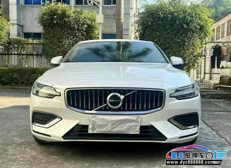 23年沃尔沃S60轿车抵押车出售