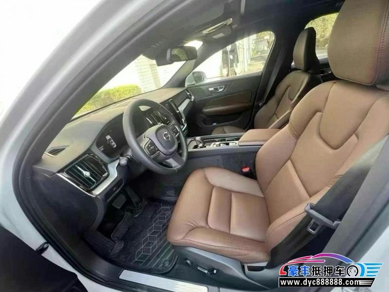 23年沃尔沃S60轿车抵押车出售