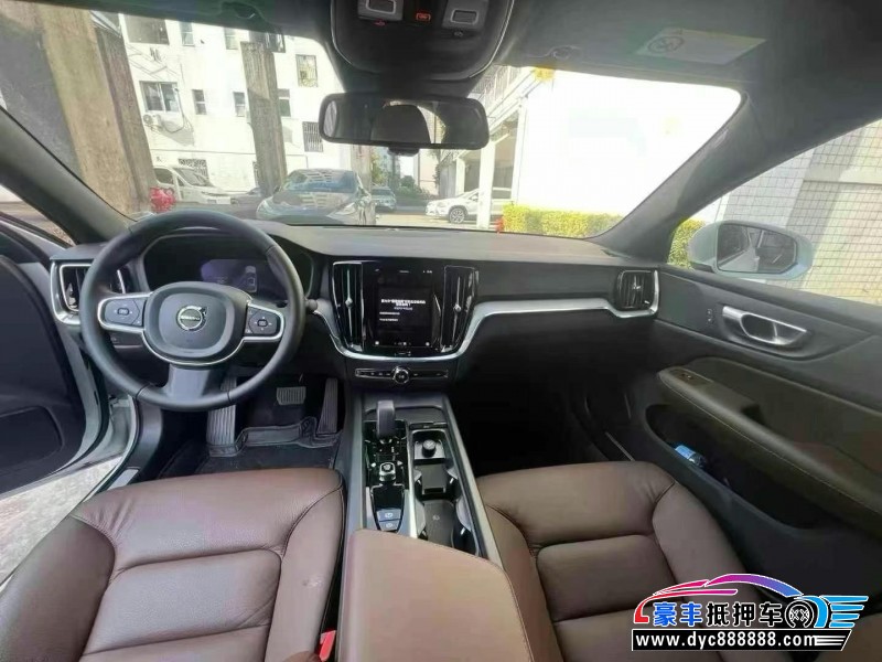 23年沃尔沃S60轿车抵押车出售