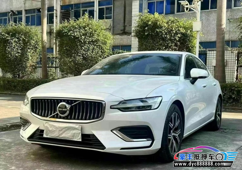 23年沃尔沃S60轿车抵押车出售