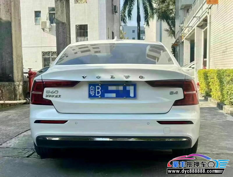 23年沃尔沃S60轿车抵押车出售