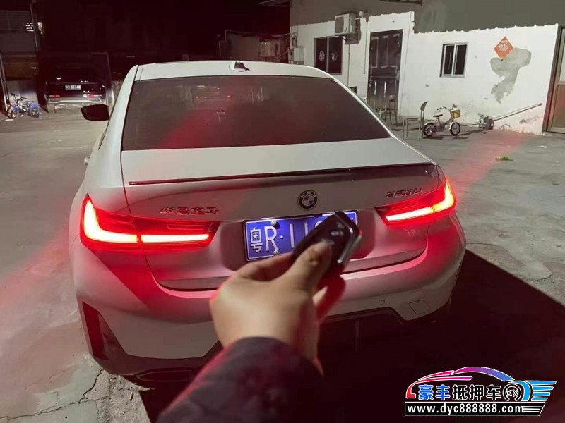 24年宝马3系轿车抵押车出售