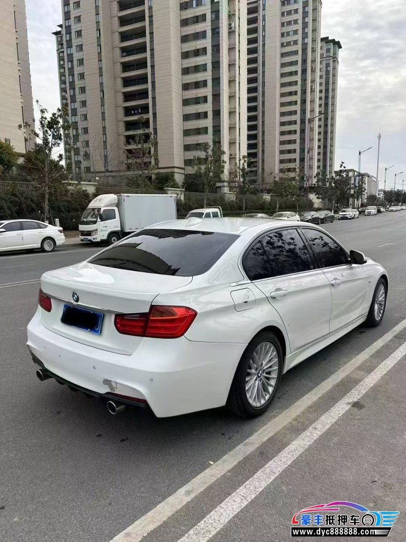 13年宝马3系轿车抵押车出售