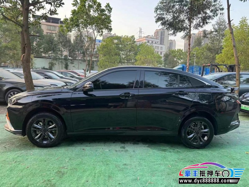 24年东风风神奕炫轿车抵押车出售