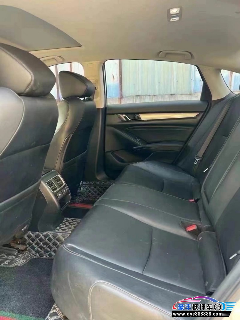 22年本田雅阁轿车抵押车出售