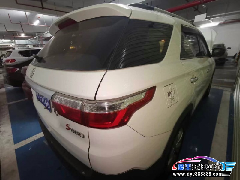 18年东风风光560轿车抵押车出售