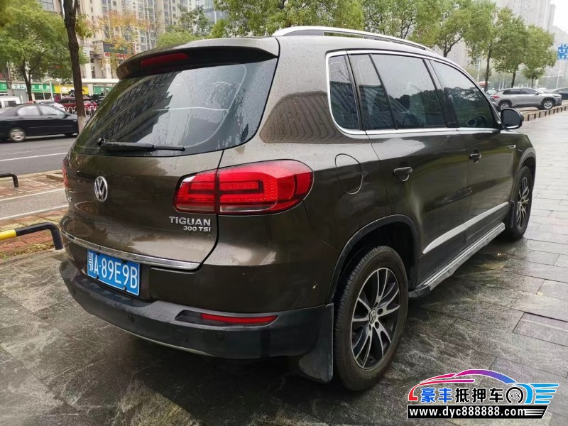 17年大众途观轿车抵押车出售