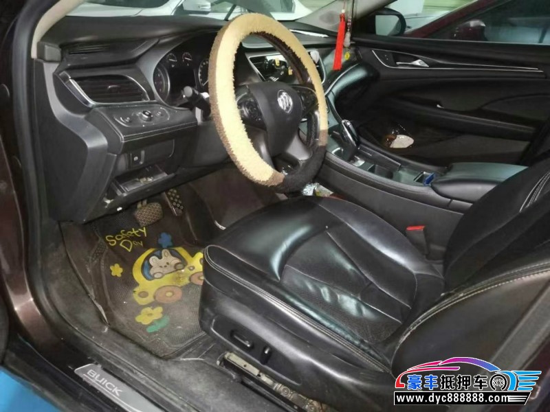 18年别克君越轿车抵押车出售