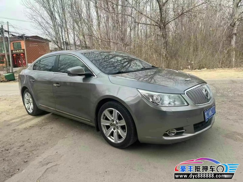 10年别克君越轿车抵押车出售