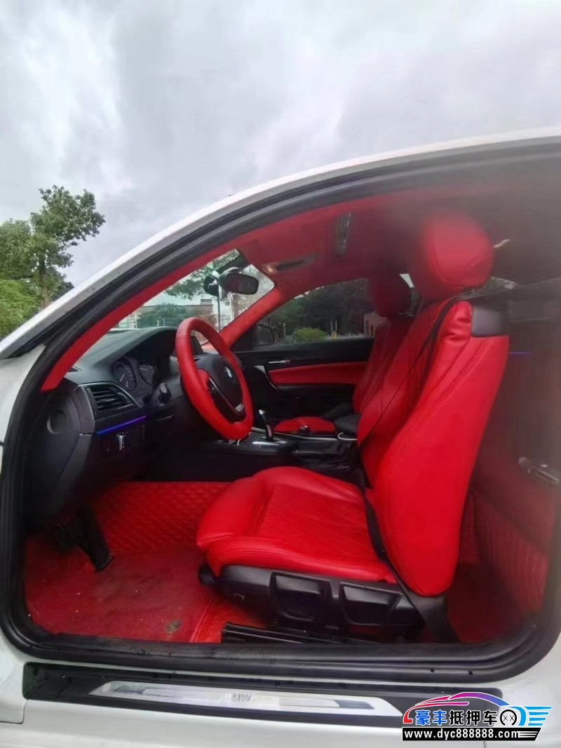 18年宝马2系轿车抵押车出售